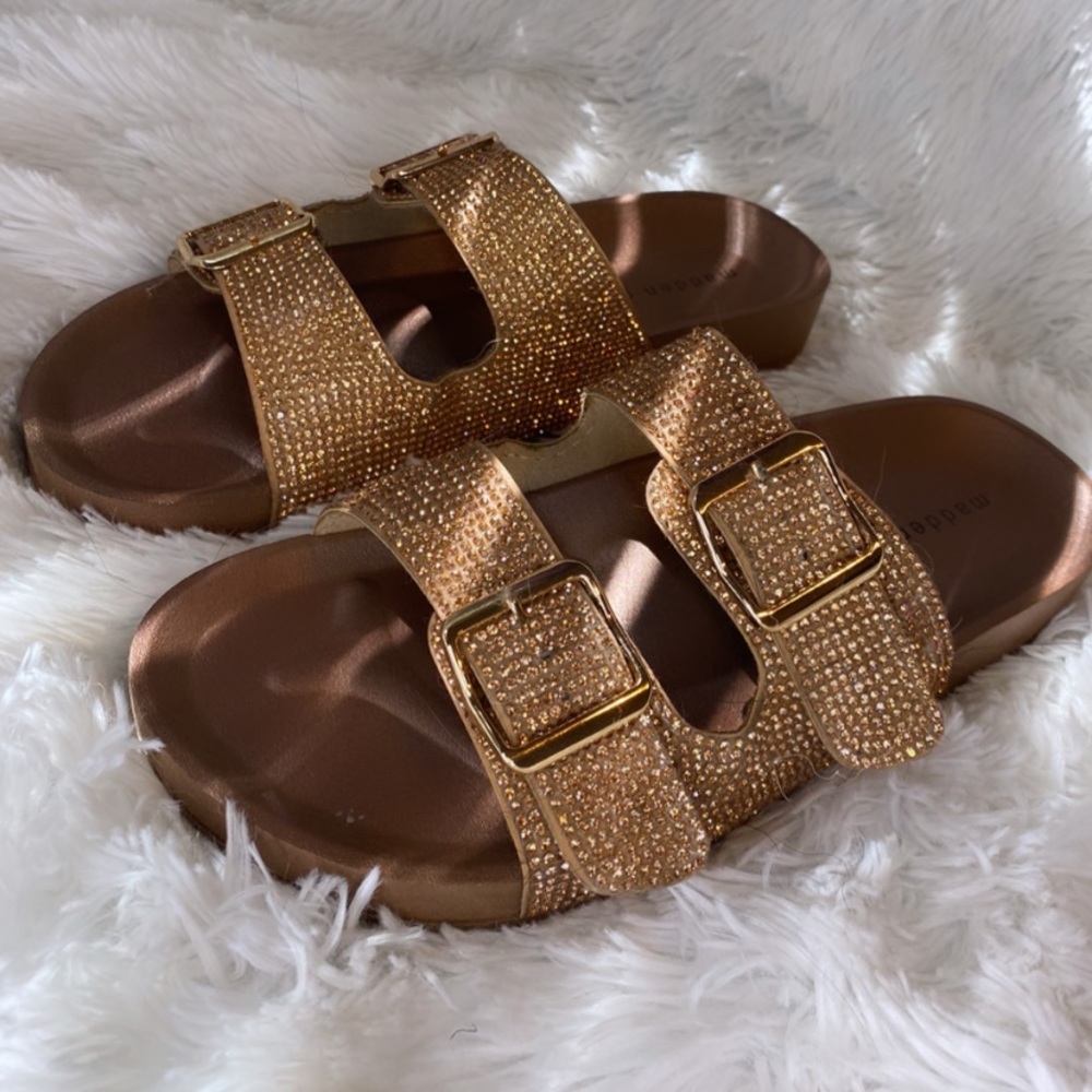 Steve Madden Rose gold glitter Birkenstock’s .